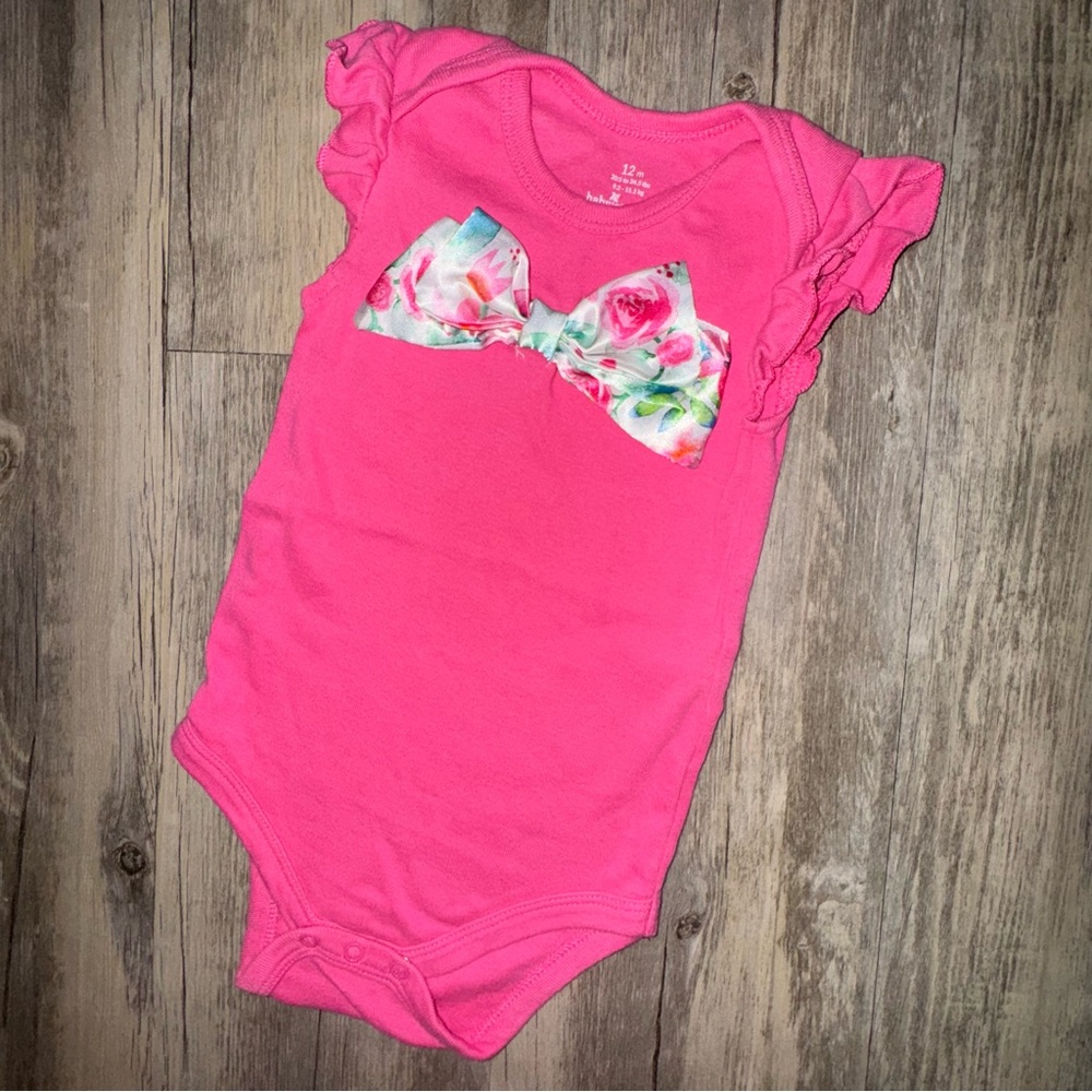 ☀️6/$20☀️ Baby Starters Fuchsia Bow Onesie - Picture 4 of 8